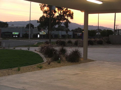 Murray Valley Motel - Tourism Canberra 2