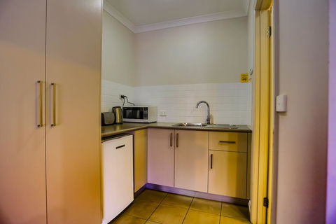 Murray Waters Motor Inn & Apartments - Tourism Canberra 2