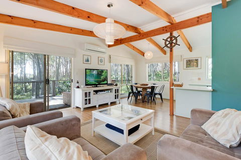 Mystery Bay Retreat - Tourism Canberra 1