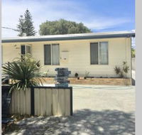 Jbay beach shack - Tourism Canberra