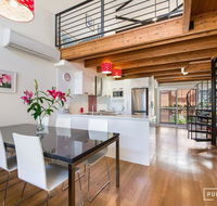 Spacious Central Townhouse - Tourism Canberra