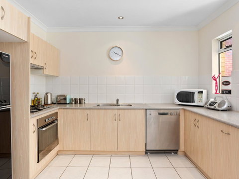 Cooper Street - Tourism Canberra 26