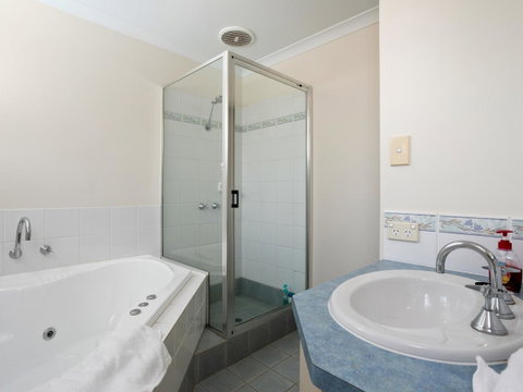 Cooper Street - Tourism Canberra 14