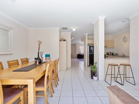 Cooper Street - Tourism Canberra 34