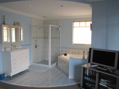 Ocean View Retreat - Tourism Canberra 41