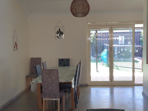 The Entertainer - Tourism Canberra 12