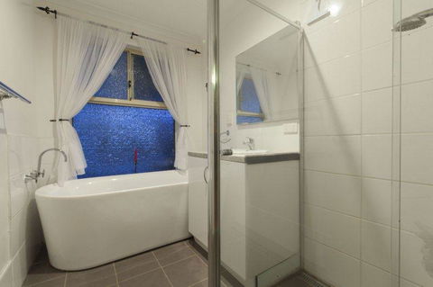 The Entertainer - Tourism Canberra 26