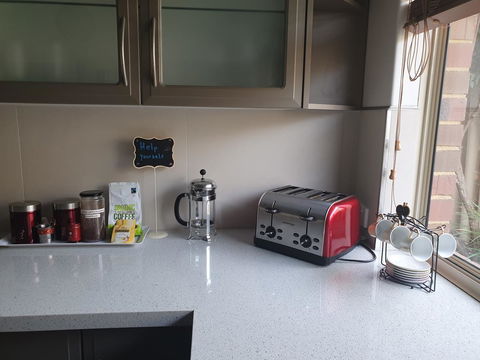 The Entertainer - Tourism Canberra 9