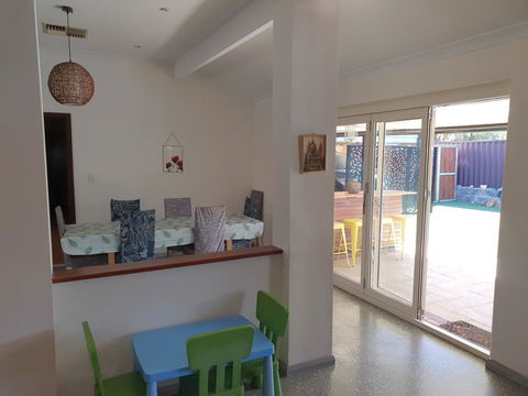 The Entertainer - Tourism Canberra 13