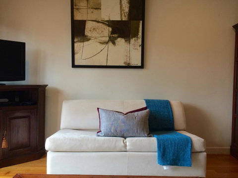 Cloisters - Tourism Canberra 5