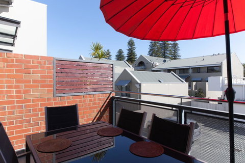 Cloisters - Tourism Canberra 6