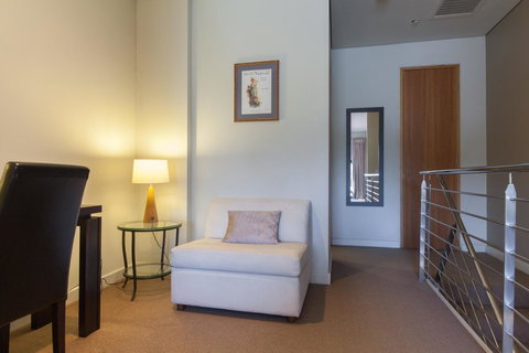 Cloisters - Tourism Canberra 13