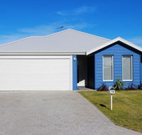 The beach house - Tourism Canberra