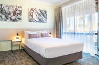 Book Wanneroo Accommodation Vacations Tourism Canberra Tourism Canberra