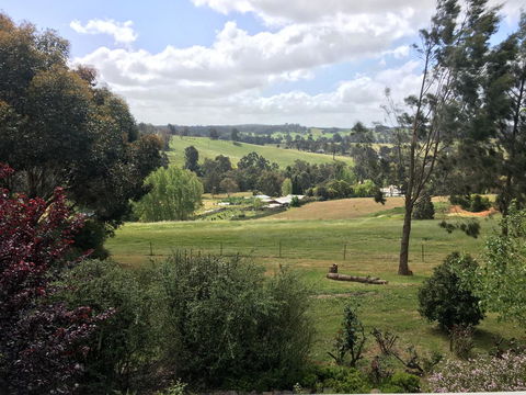 Tegwan's Nest Holiday Home - Tourism Canberra 10
