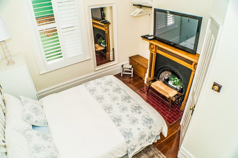 South Beach Bed & Breakfast - Tourism Canberra 14