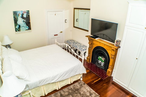 South Beach Bed & Breakfast - Tourism Canberra 17