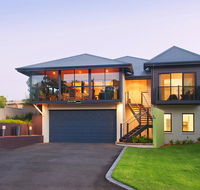 Downton Villa - Tourism Canberra