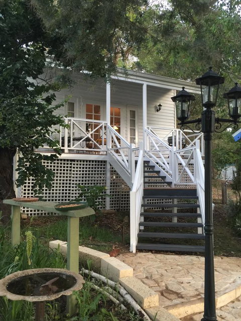 Applegate Lane Chalet - Tourism Canberra 16