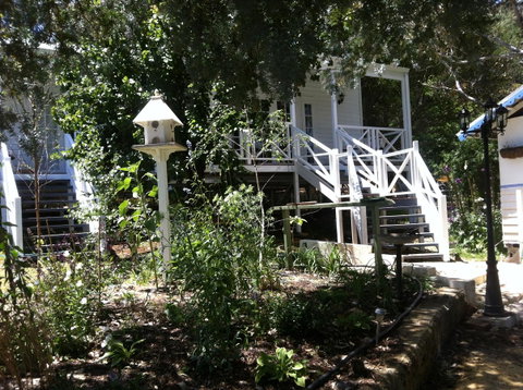 Applegate Lane Chalet - Tourism Canberra 15