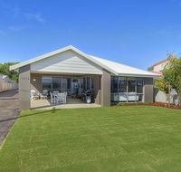 Into The Blue - Tourism Canberra