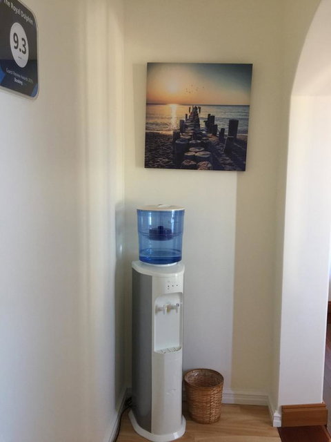 The Royal Dolphin Bed & Breakfast Safety Bay - Tourism Canberra 26