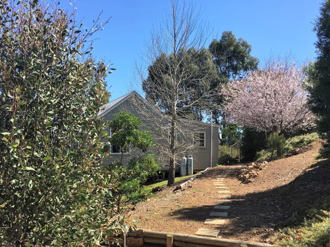 Balingup Highview Chalets - Tourism Canberra 40