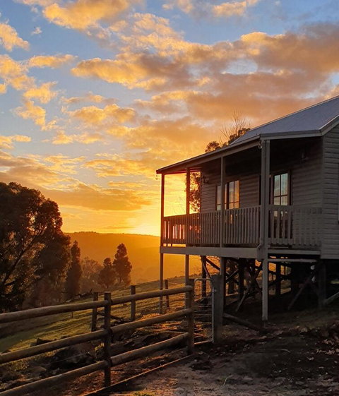 Balingup Highview Chalets - Tourism Canberra 9