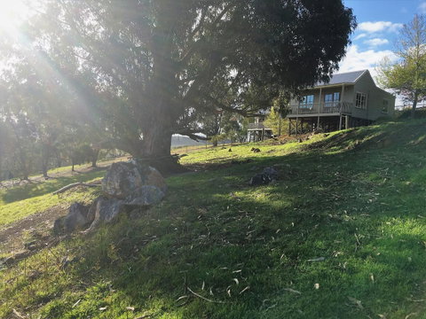 Balingup Highview Chalets - Tourism Canberra 18