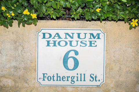 Danum House - Tourism Canberra 23