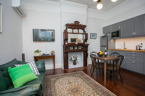 Danum House - Tourism Canberra 3