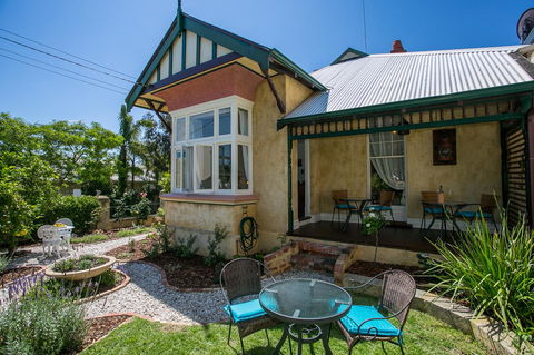 Danum House - Tourism Canberra 15