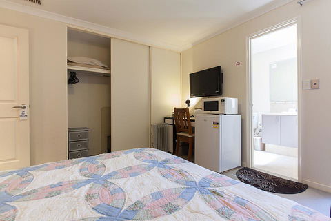 Arcadian Bed & Breakfast - Tourism Canberra 21