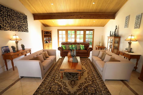 Nivalis Bed And Breakfast - Tourism Canberra 0
