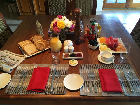 Nivalis Bed And Breakfast - Tourism Canberra 27