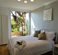 Treetops Cottage - Tourism Canberra