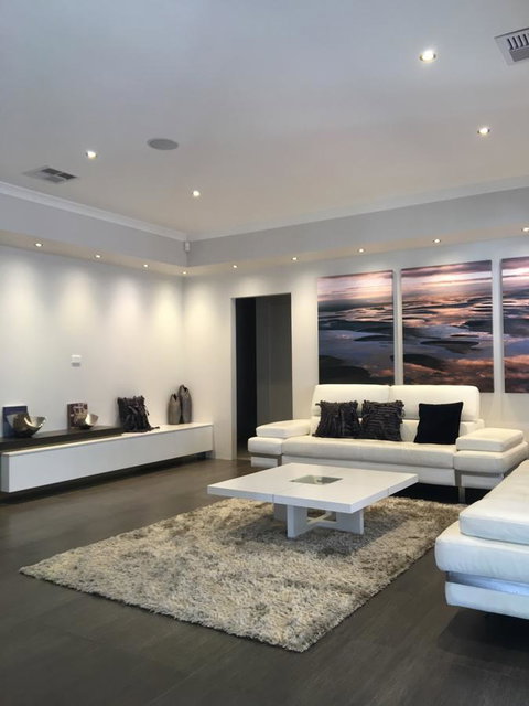 Magnificent Beach Retreat - Tourism Canberra 31