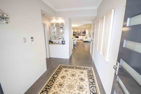 Magnificent Beach Retreat - Tourism Canberra 5