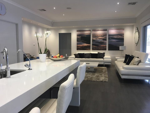 Magnificent Beach Retreat - Tourism Canberra 24