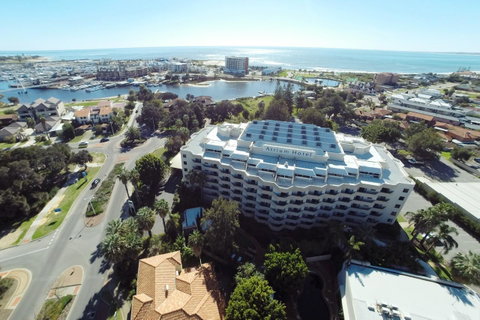 Atrium Hotel Mandurah - Tourism Canberra 13