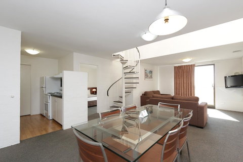 Atrium Hotel Mandurah - Tourism Canberra 17