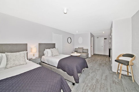 Atrium Hotel Mandurah - Tourism Canberra 33