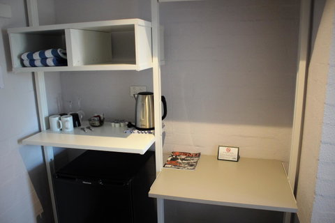Atrium Hotel Mandurah - Tourism Canberra 9