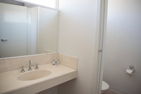 Jurien Bay Hotel Motel - Tourism Canberra 6