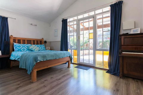 Laneway Studio, Heart Of Fremantle - Tourism Canberra 2
