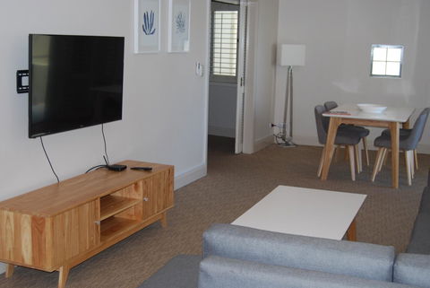 Absolute Beachfront Scarborough - Tourism Canberra 2