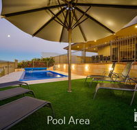 7 Kestrel Place - PRIVATE JETTY  POOL - Tourism Canberra