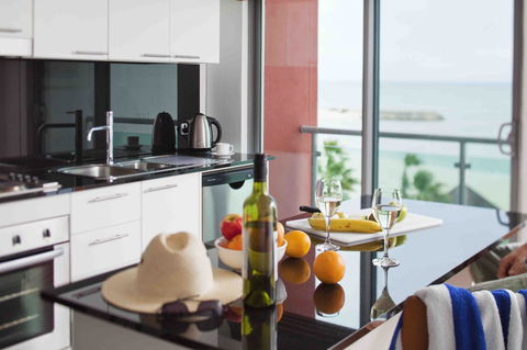 Seashells Mandurah - Tourism Canberra 8