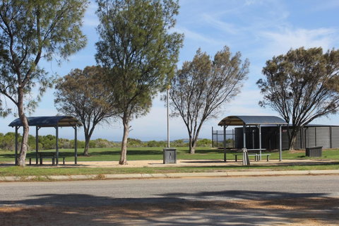 Jurien Beachfront Holiday Units - Tourism Canberra 21