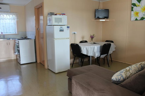 Jurien Beachfront Holiday Units - Tourism Canberra 9